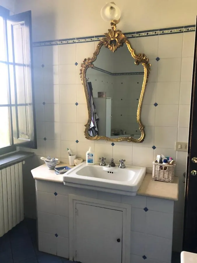 Villa di Castagneto Empoli 0*,